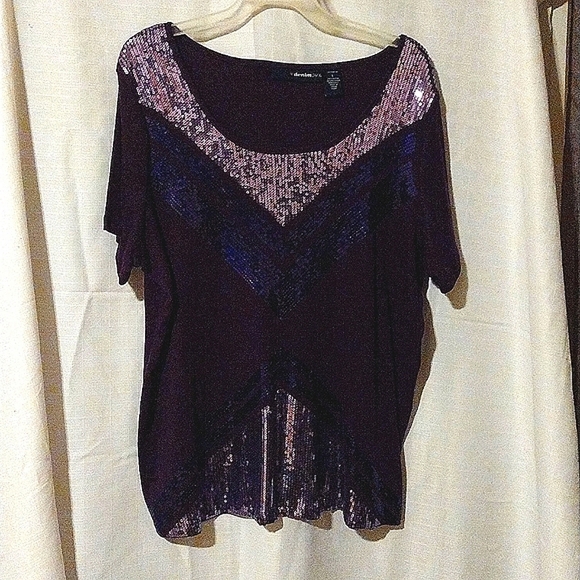 Denim 24/7 Tops - Gorgeous shades of purple dressy Denim 24/7 tee shirt